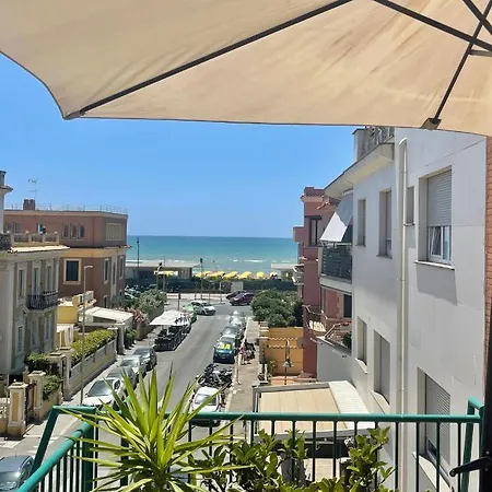 Apartment Bed And Lido di Ostia