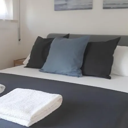 Bed And Apartment